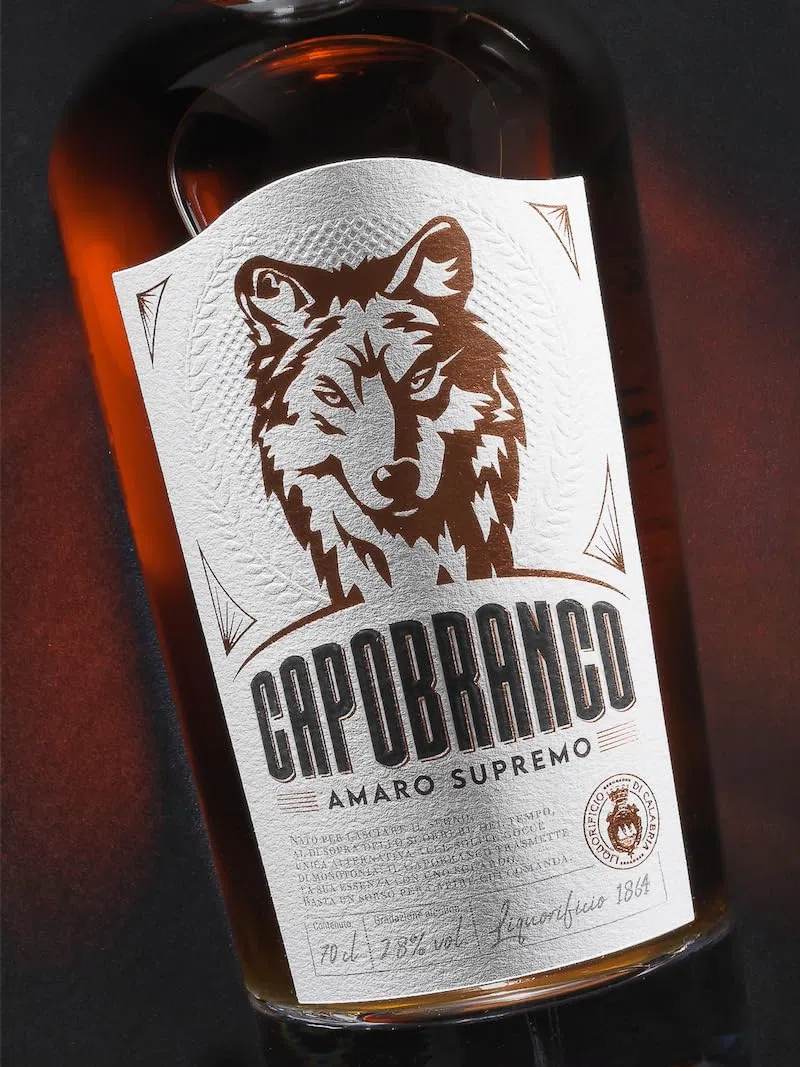 Capobranco Amaro Supremo - 2 Bottiglie da 70 cl - Dal Gusto Forte e Tenace nel Retrogusto con un bouquet di oltre 20 botanicals -